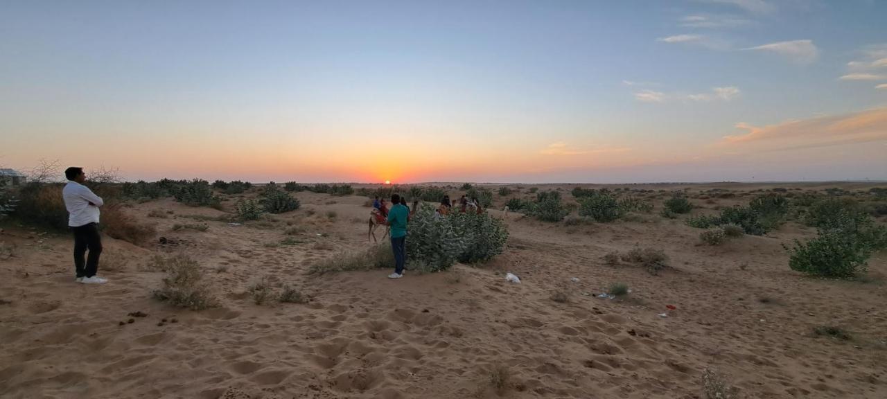Journey Desert Camp 斋沙默尔 外观 照片
