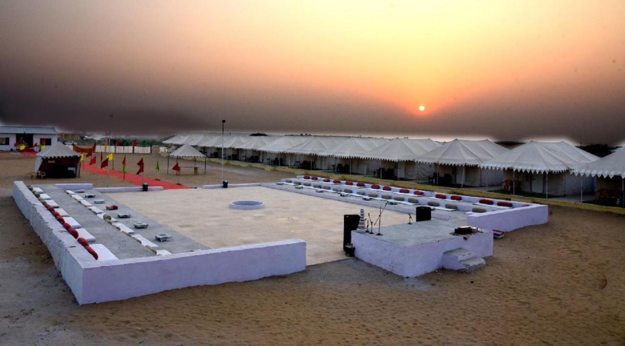 Journey Desert Camp 斋沙默尔 外观 照片
